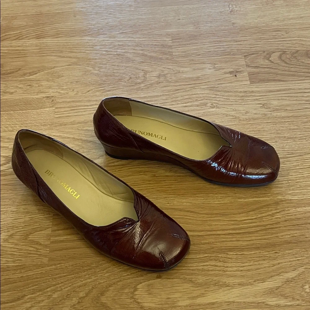 Patent Leather Bruno Magli Burgundy Brown Wedge Loafers Size 7 1/2